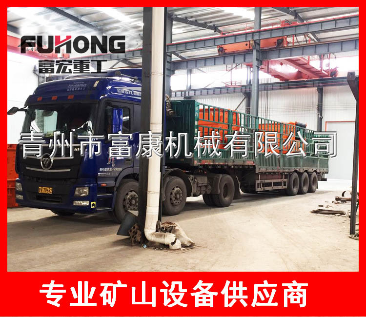 20180406錘式破碎機(jī)裝機(jī)發(fā)貨現(xiàn)場